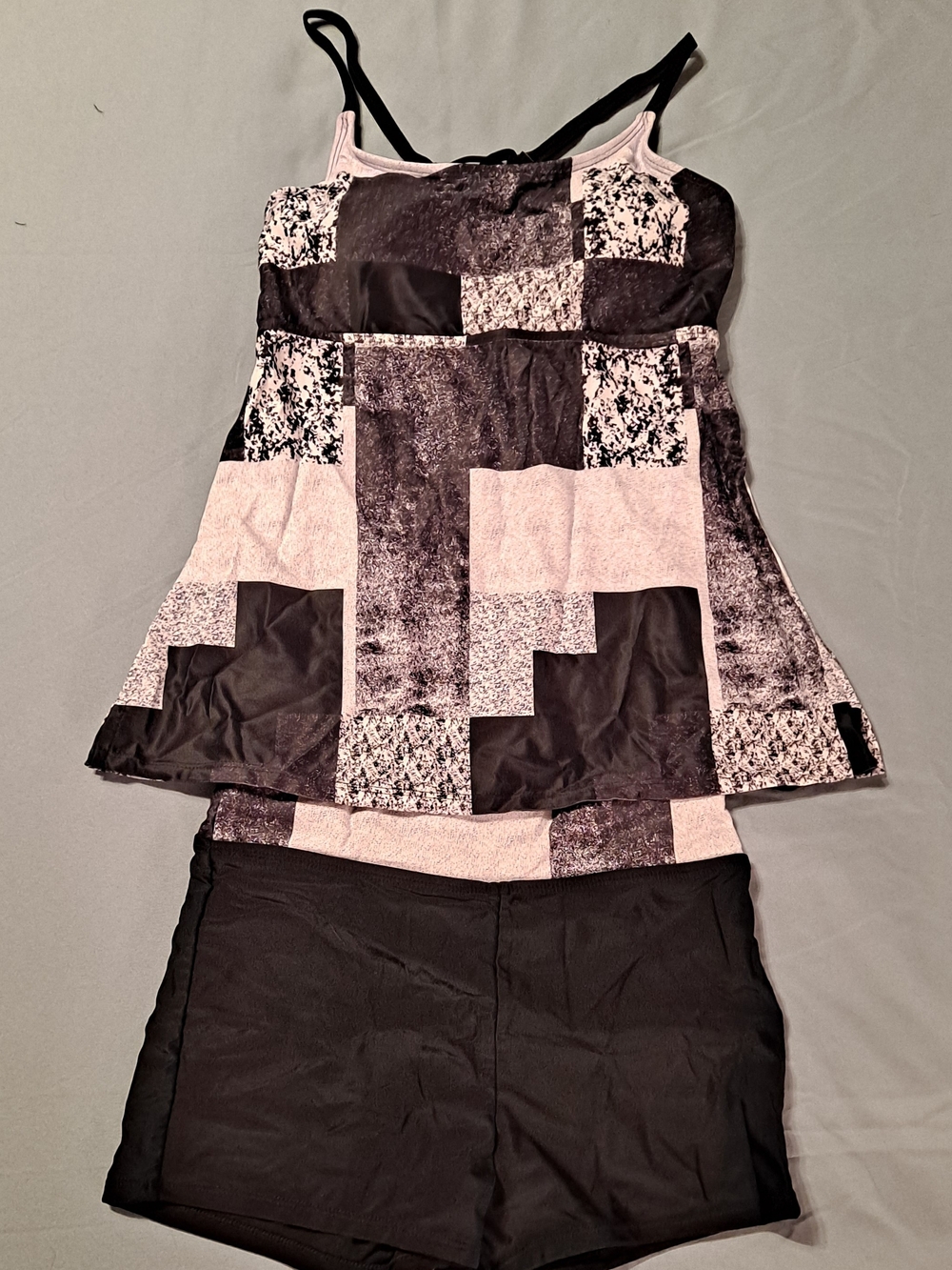 Abstract Patchwork Black & White Tankini With Boy Shorts Size Medium